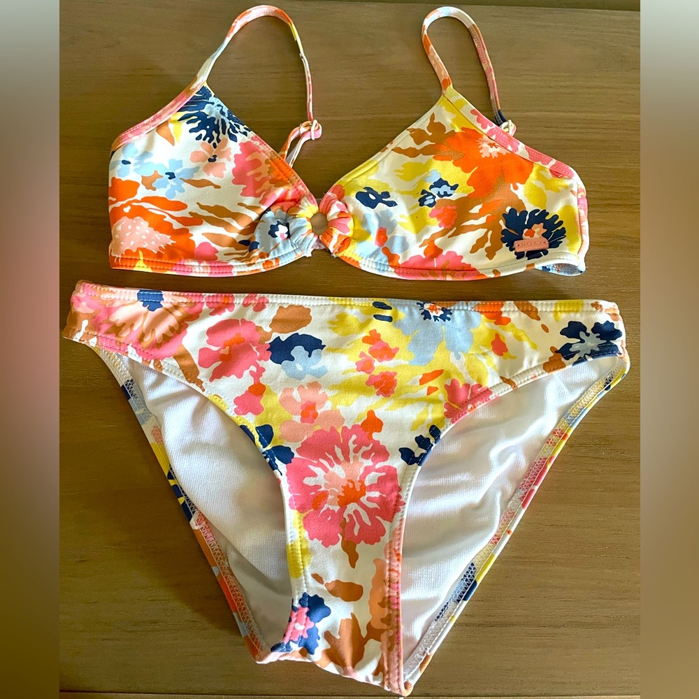 Girls Roxy swim suit two piece in size 12